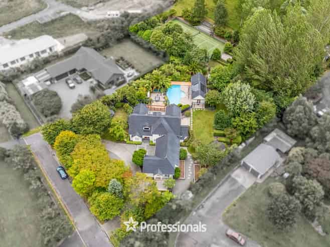 363 and 36 Main Road North, Brown Owl