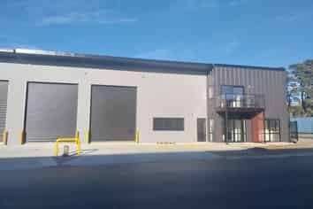 Warehouse, Office & Accomodation