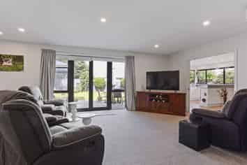 40 Panckhurst Drive, Woodend