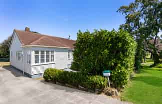 13B Te Kawa Road, Greenlane