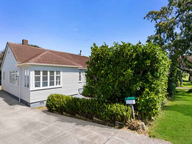 13B Te Kawa Road, Greenlane