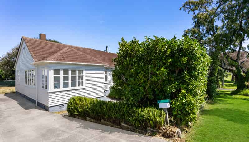 13B Te Kawa Road, Greenlane