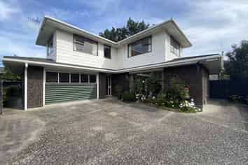 8A Caulfield place, Awapuni