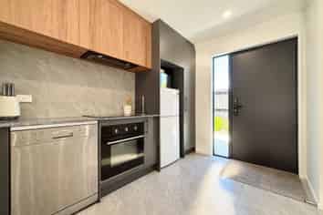 10B Chatham St, Addington