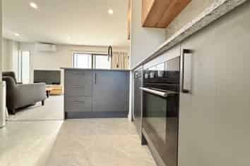 10B Chatham St, Addington