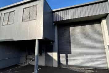 Secure High-Stud Warehouse