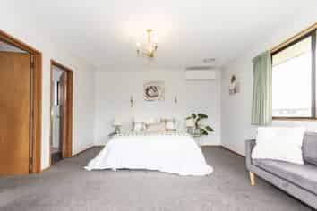 5 Airport Drive, Milson