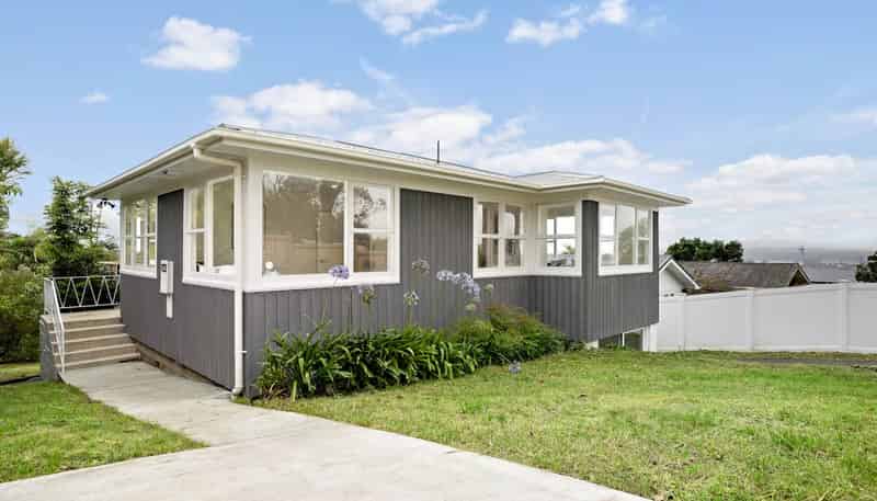 14 Felton Mathew Avenue, Saint Johns