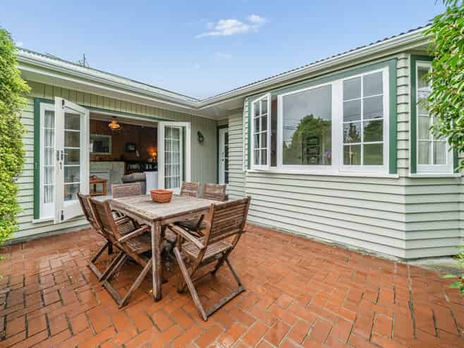 4 Birch Grove, Pinehaven