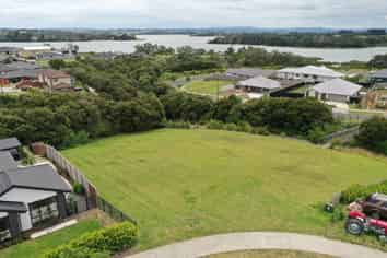 8 Wheriko Avenue, Glenbrook