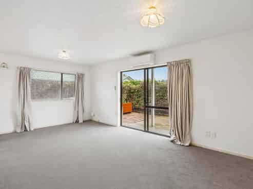 27D Oxford Street, South Dunedin