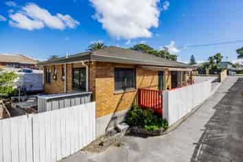 8A Hutton Street, Otahuhu