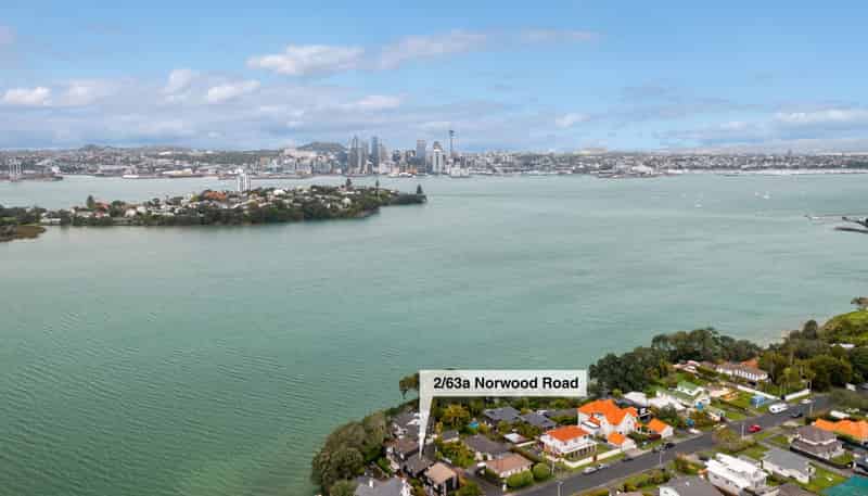 2/63A Norwood Road, Bayswater