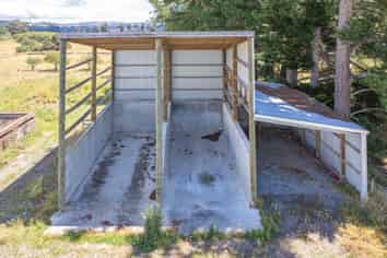 Bare land block, large shed