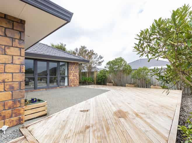 7 Lourie Way, Fitzherbert