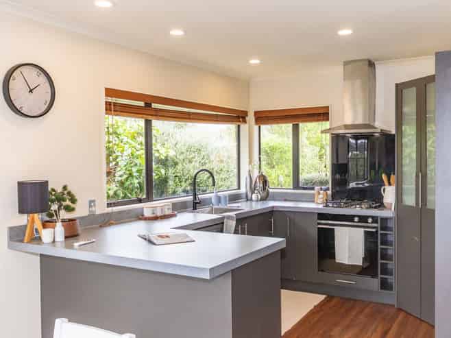 7 Lourie Way, Fitzherbert