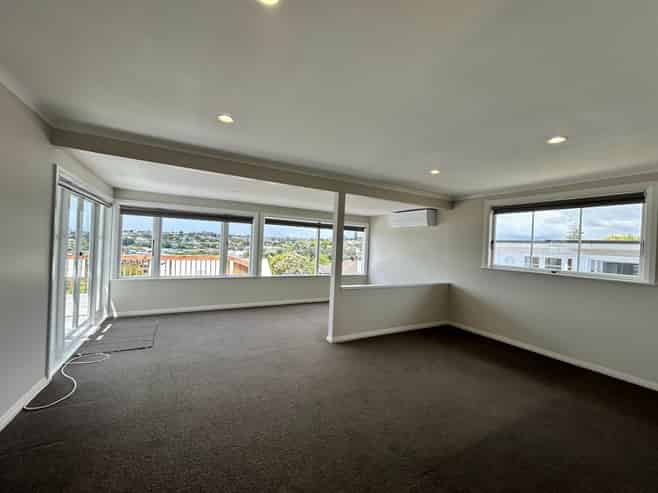 41 Woodlands Crescent, Browns Bay