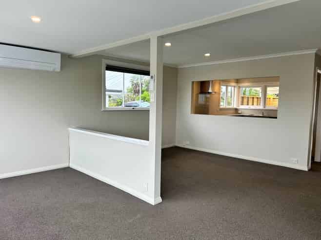 41 Woodlands Crescent, Browns Bay