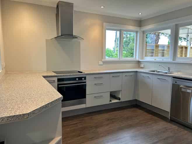 41 Woodlands Crescent, Browns Bay