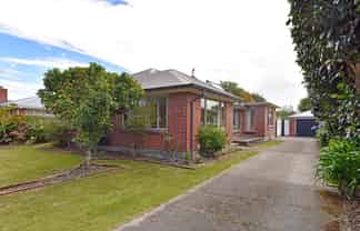 16 Derwent Street, Bryndwr