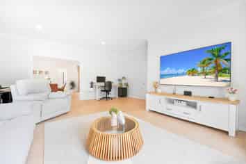 8 Javelin Place, West Harbour