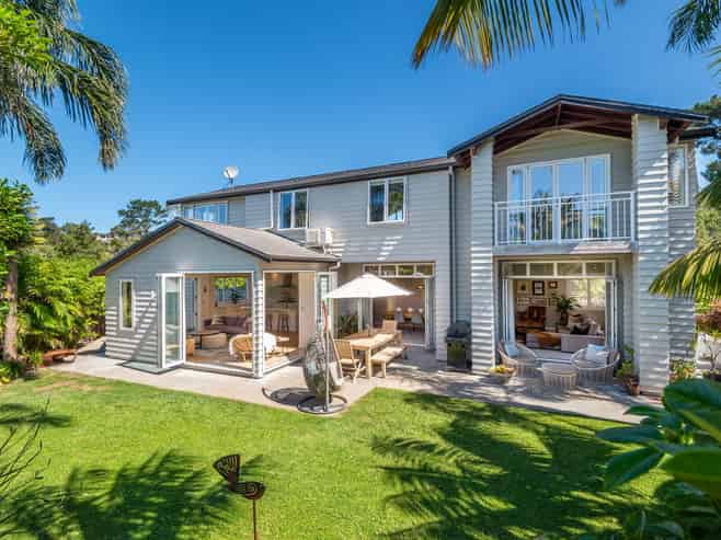 8 Tree Fern Trail, Campbells Bay