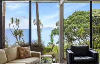 75 Cliff Road, Torbay