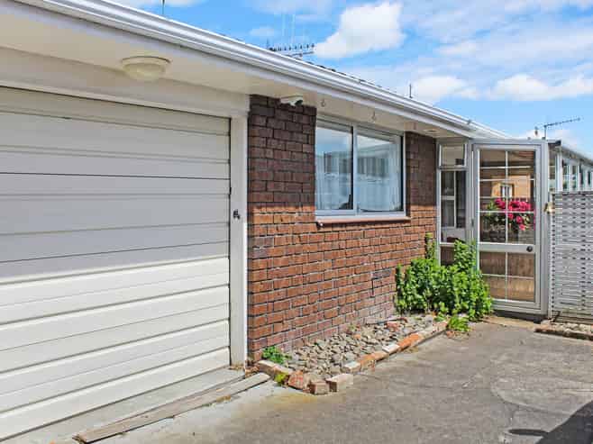 155b Ferguson Street, West End