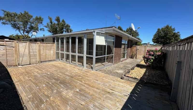 155b Ferguson Street, West End