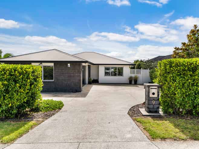 9 Artists Avenue, Beachlands