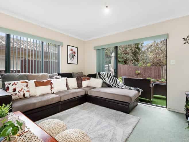 42d Kitchener Road, Waiuku