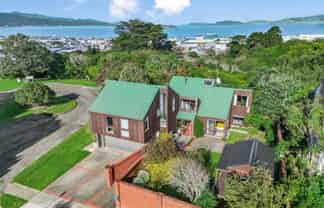 38 Stanhope Grove, Korokoro