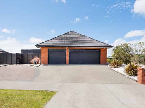 54 Cashmere Drive, Fitzherbert