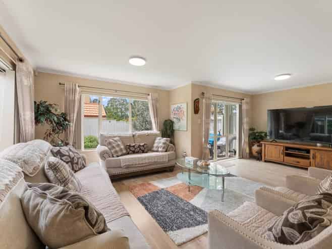 5 Dainton Place, New Lynn