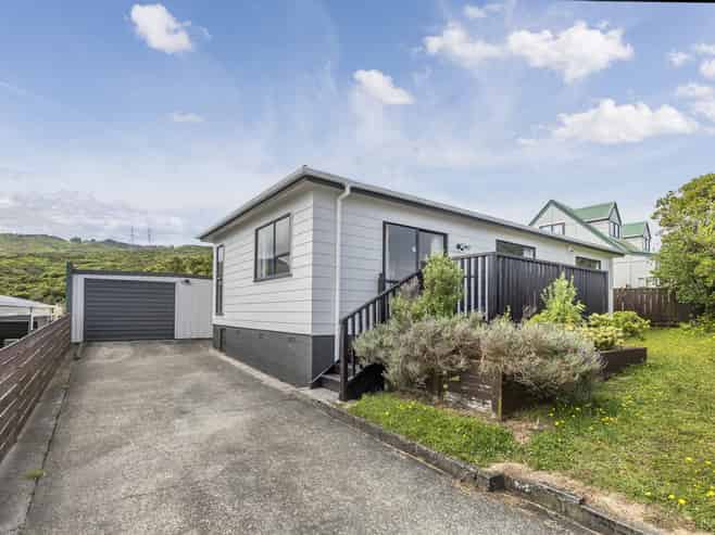 41 Nassau Avenue, Grenada North