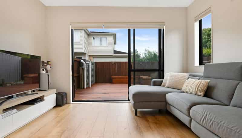 7/17 Woodford Avenue, Henderson