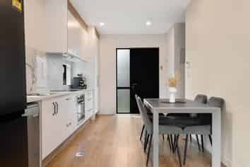 7/17 Woodford Avenue, Henderson