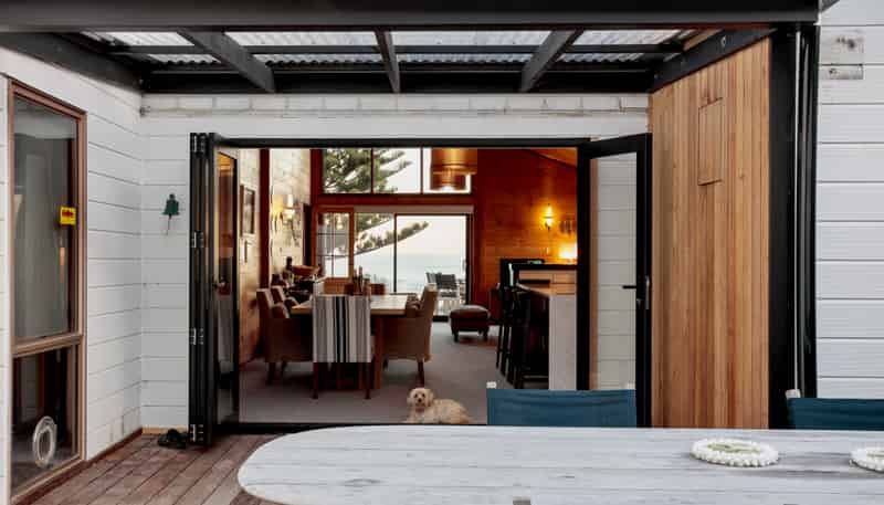 6 Makorori Beach Road, Makorori