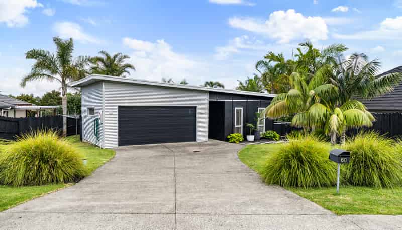 60 Intrepid Crescent, Beachlands