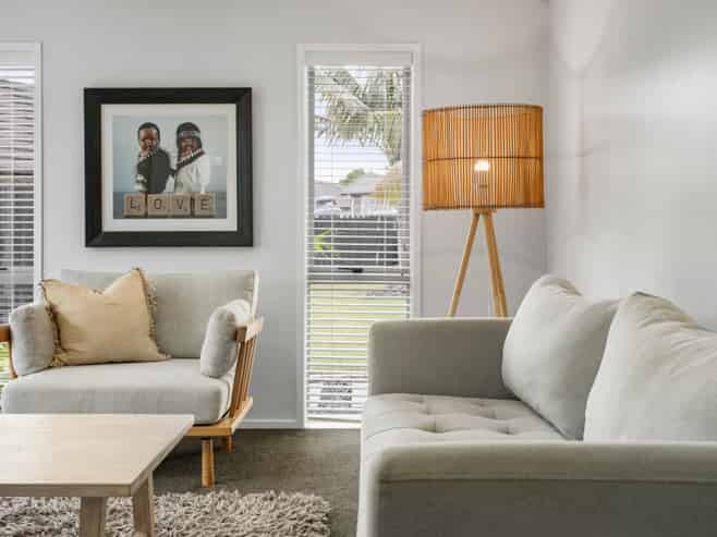 60 Intrepid Crescent, Beachlands