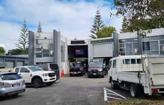 Affordable workshop plus Yard!