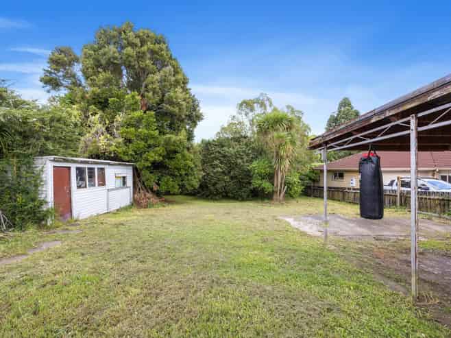26 Kingdale Road, Henderson