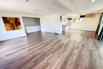 24A Aldersagate Road, Hillsborough