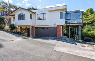 24A Aldersagate Road, Hillsborough