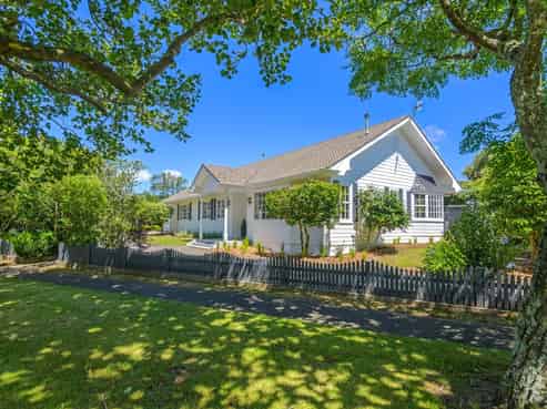 54 Waterloo Crescent, Hokowhitu