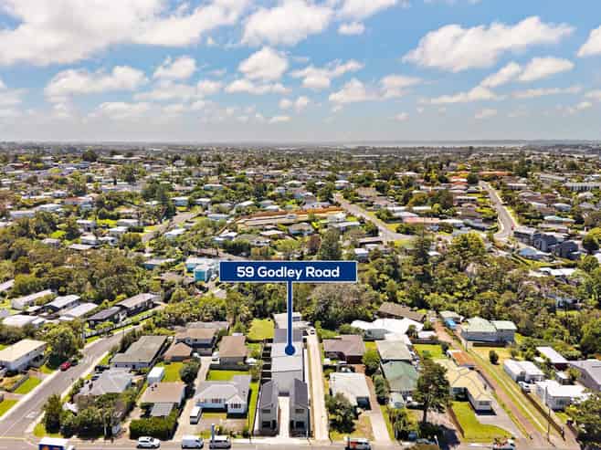 2/59 Godley Road, Green Bay