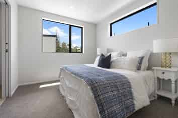 2/59 Godley Road, Green Bay