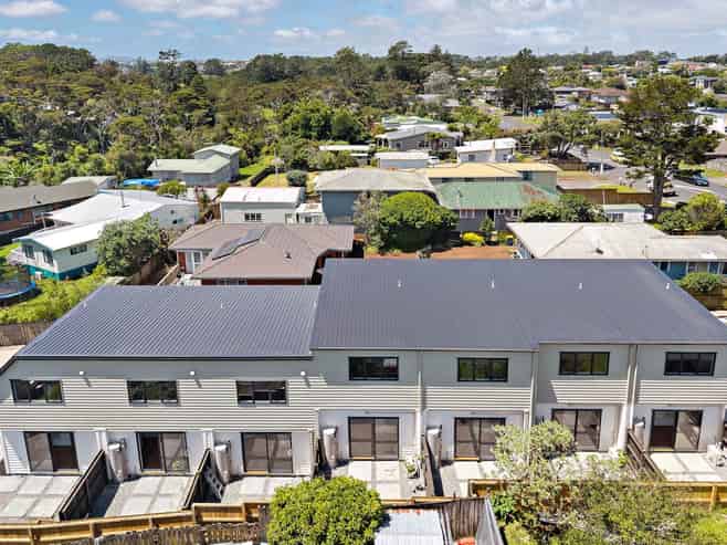 2/59 Godley Road, Green Bay