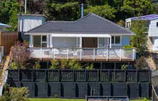 82 Thomas Street, Stokes Valley