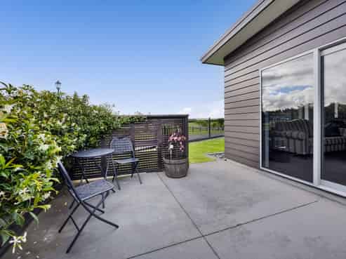 7 Mercade Close, Stratford